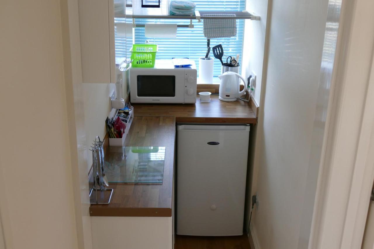 Magnolia Self Contained Suites Coalpit Heath Ngoại thất bức ảnh