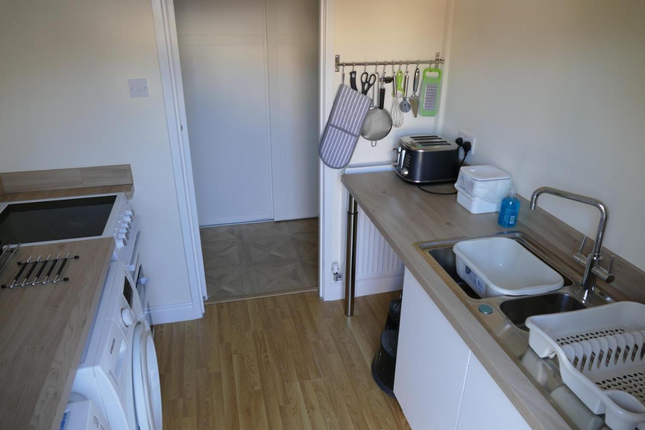 Magnolia Self Contained Suites Coalpit Heath Ngoại thất bức ảnh