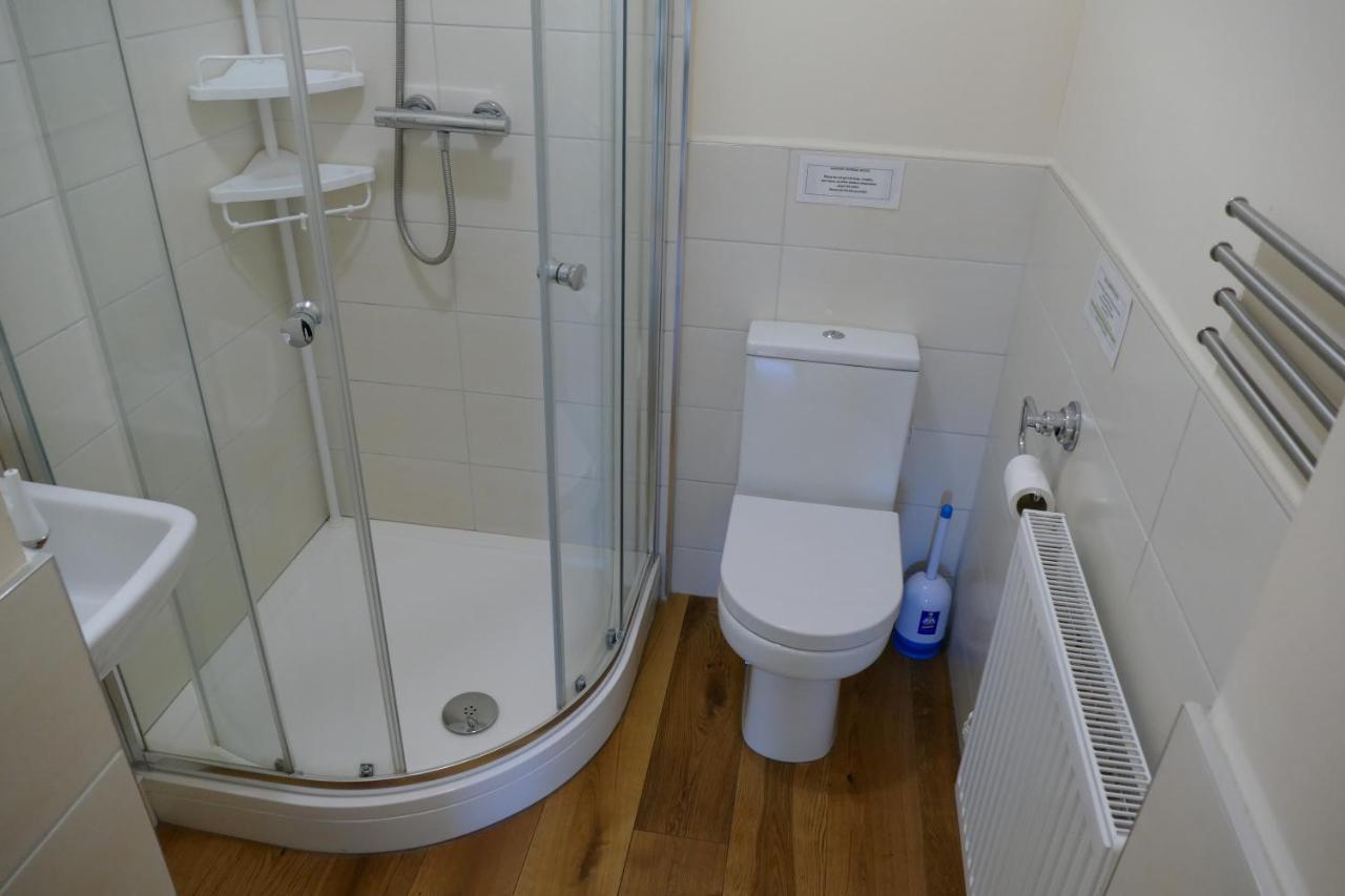 Magnolia Self Contained Suites Coalpit Heath Ngoại thất bức ảnh